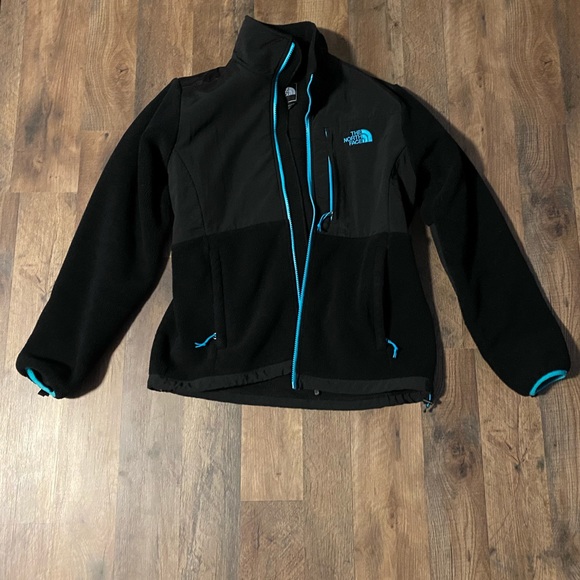 The North Face Jackets & Blazers - North Face Black Zip Up Jacket Size M